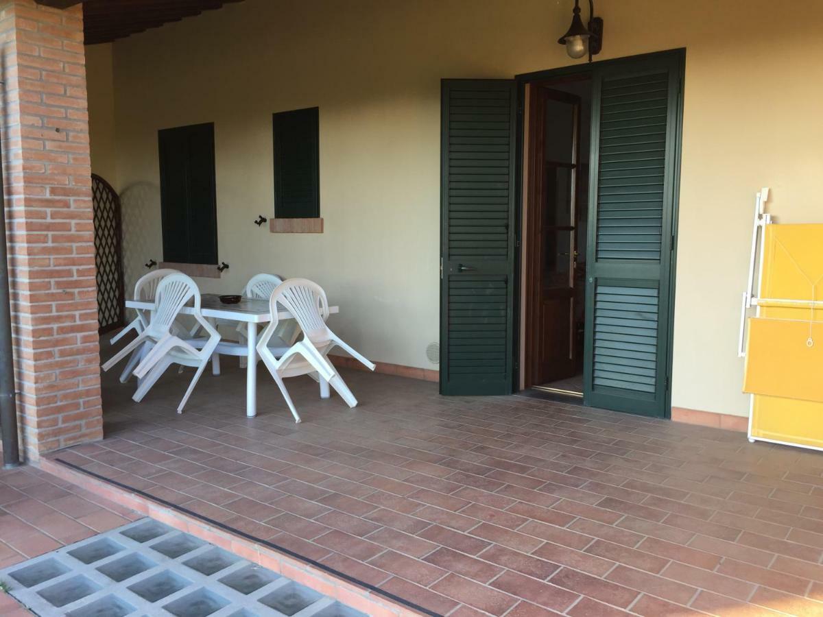 Le Macine Villa Cecina  Eksteriør billede